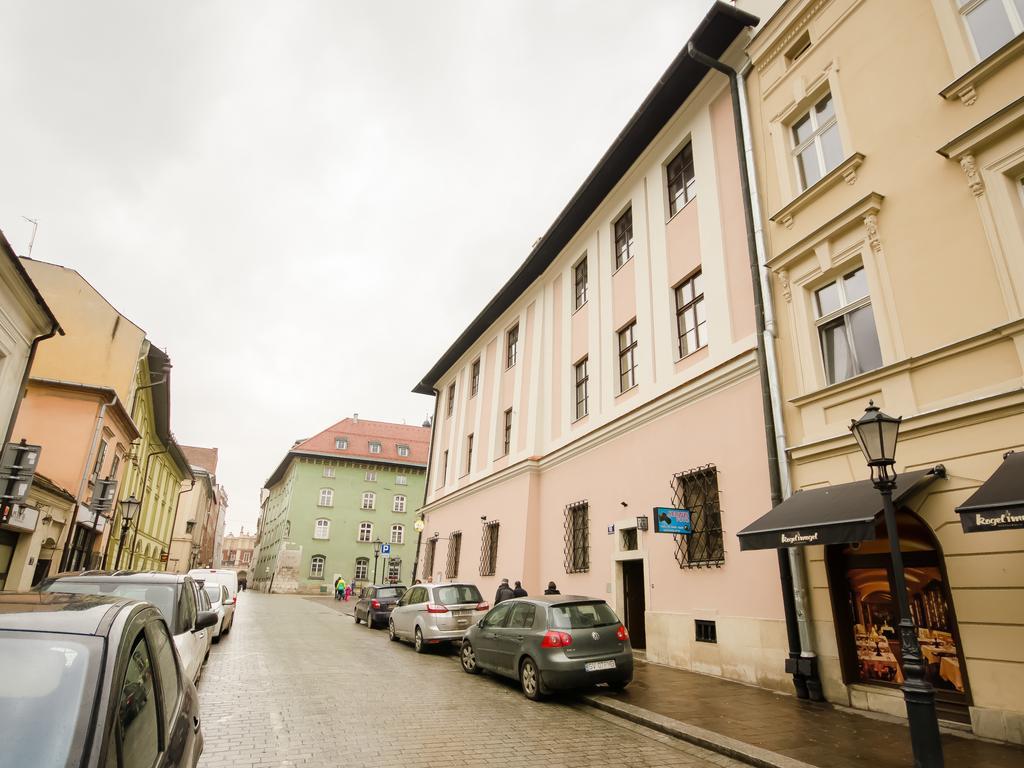 Place 4 You Apartments Krakow Ngoại thất bức ảnh