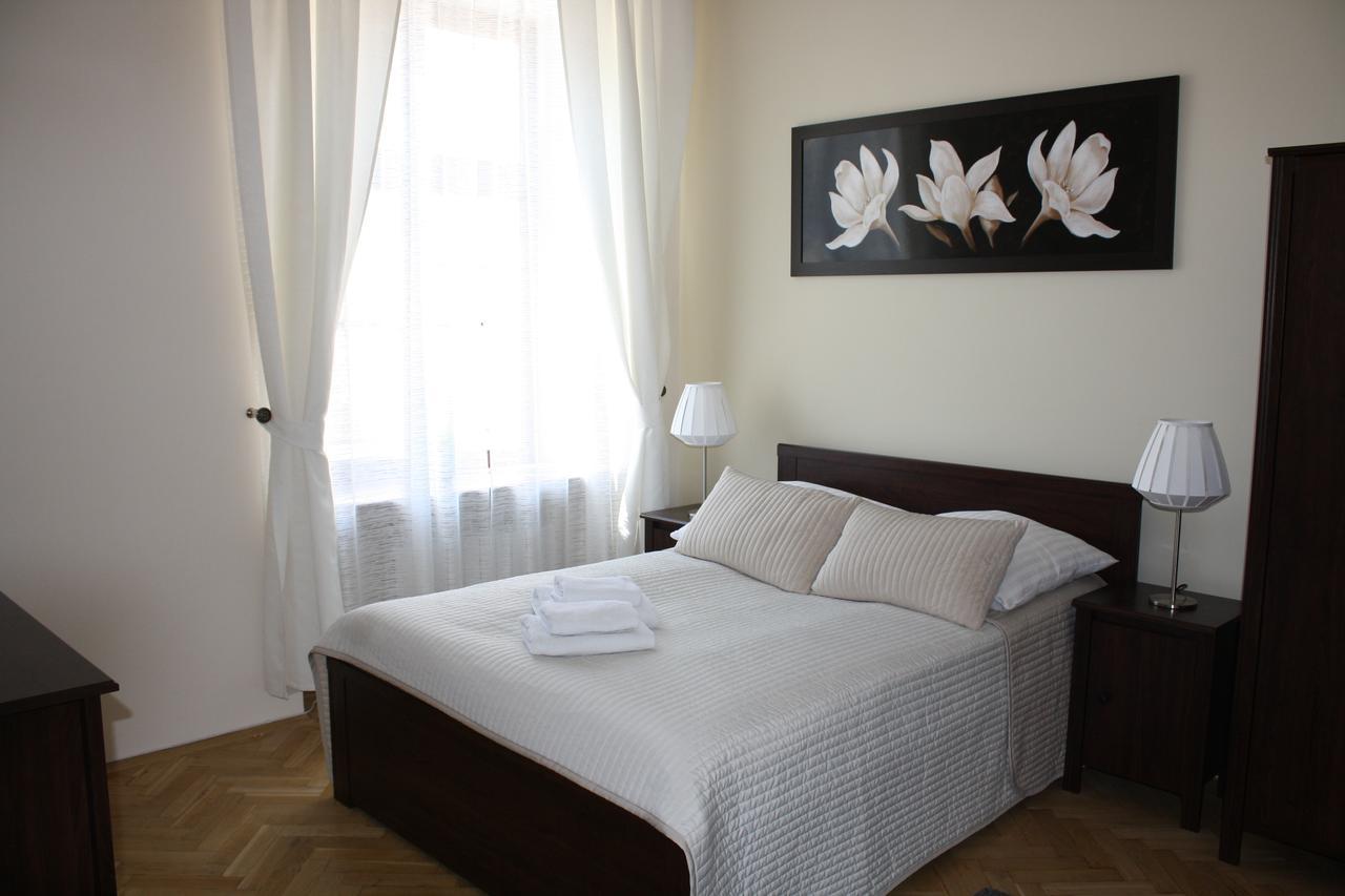 Place 4 You Apartments Krakow Ngoại thất bức ảnh